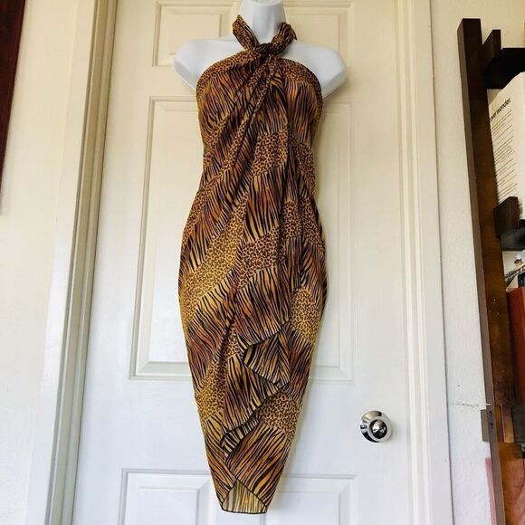 Rima Beachwear Cheetah and Leopard Animal Print Cover Up Sarong - Picture 3 of 10